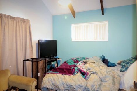 Photo of property in 2 Egmont Street, Castlecliff, Whanganui, 4501