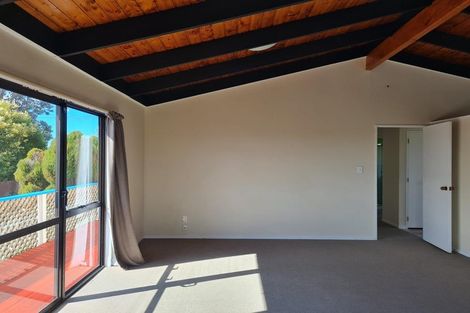 Photo of property in 1/74 Stanmore Bay Road, Stanmore Bay, Whangaparaoa, 0932