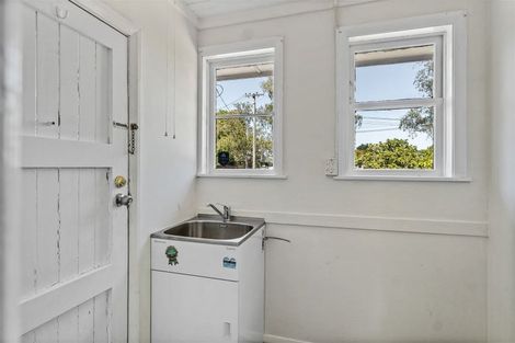 Photo of property in 11 Evatt Street, Bryndwr, Christchurch, 8053