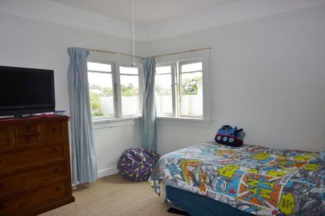 Photo of property in 180 Queen Street, Westport, 7825