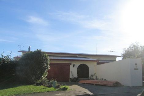 Photo of property in 7 Compass Way, Whitby, Porirua, 5024