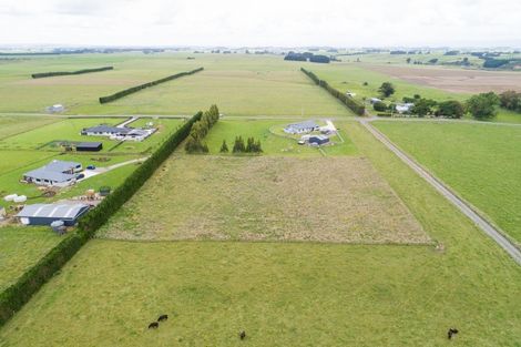 Photo of property in 167 Spur Road West, Colyton, Feilding, 4775