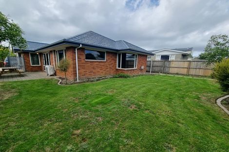 Photo of property in 393 Yaldhurst Road, Russley, Christchurch, 8042