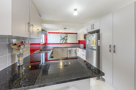 Photo of property in 3 Mataura Place, Clover Park, Auckland, 2019