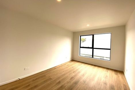 Photo of property in 321d Pakuranga Road, Pakuranga Heights, Auckland, 2010