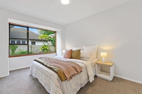 Photo of property in 16 Manor Place, Bryndwr, Christchurch, 8053