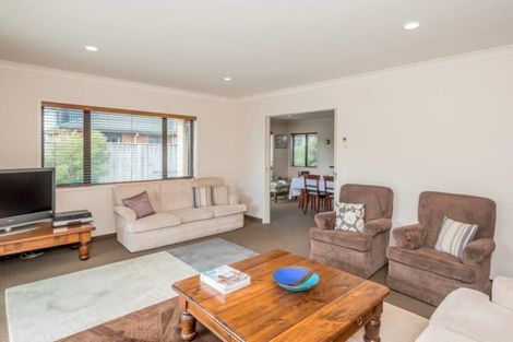 Photo of property in 145 Field Way, Waikanae Beach, Waikanae, 5036