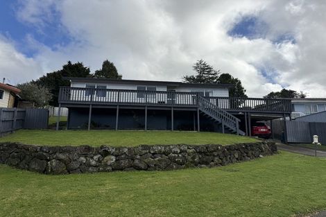 Photo of property in 14 Sarajevo Place, Massey, Auckland, 0614