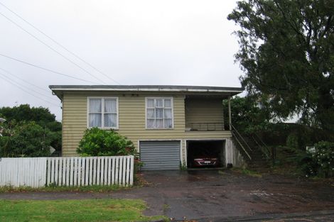 Photo of property in 3 Waddell Avenue, Point England, Auckland, 1072