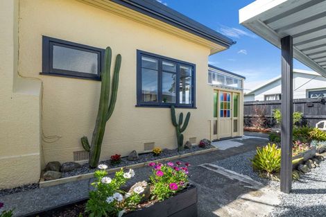 Photo of property in 36 Wilton Street, Levin, 5510