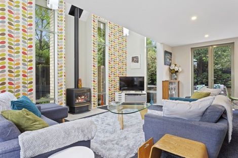 Photo of property in 15a Chilcombe Street, Ilam, Christchurch, 8041