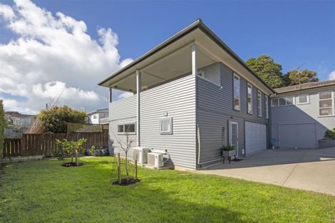 Photo of property in 351 Bucklands Beach Road, Bucklands Beach, Auckland, 2012