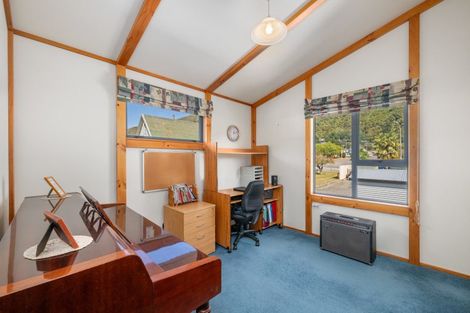 Photo of property in 28 Lawrence Street, Havelock, 7100