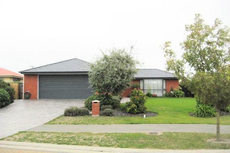 Photo of property in 21 Markham Way, Rolleston, 7614
