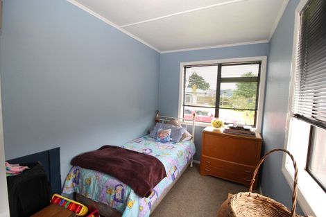 Photo of property in 69 Burgoyne Street, Woodville, 4920