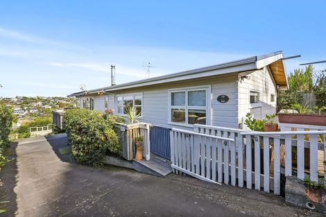 Photo of property in 13 Colmar Road, Mellons Bay, Auckland, 2014