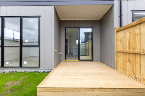 Photo of property in 7/77 Glenmore Road, Sunnyhills, Auckland, 2010