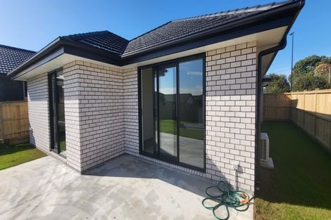 Photo of property in 49a Mclarin Road, Glenbrook, 2681