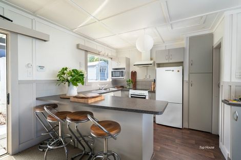 Photo of property in 171 Lake Terrace, Hilltop, Taupo, 3330