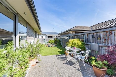 Photo of property in 1/27 Wilsons Road South, Saint Martins, Christchurch, 8022