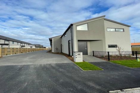 Photo of property in 3/45 Division Street, Riccarton, Christchurch, 8041