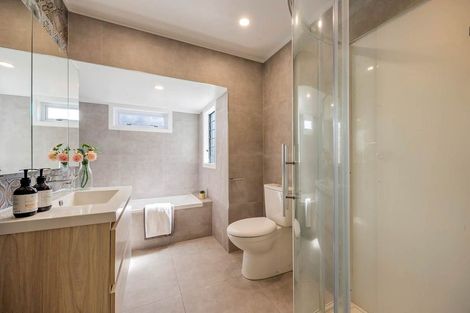 Photo of property in 1/46 College Road, Northcote, Auckland, 0627