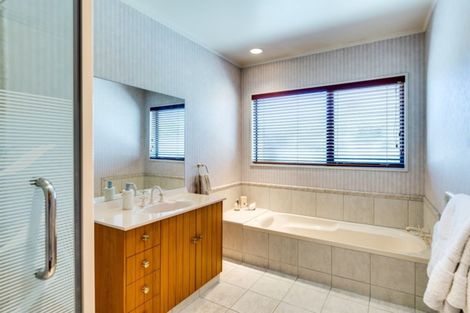 Photo of property in 77 Auckland Road, Greenmeadows, Napier, 4112