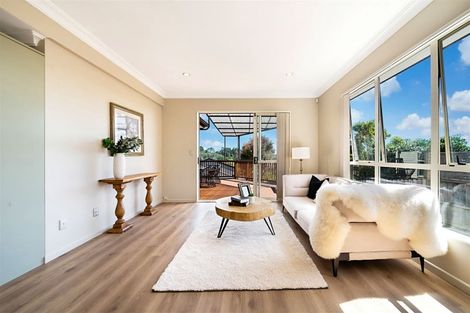 Photo of property in 23 Leafield Crescent, Henderson, Auckland, 0612