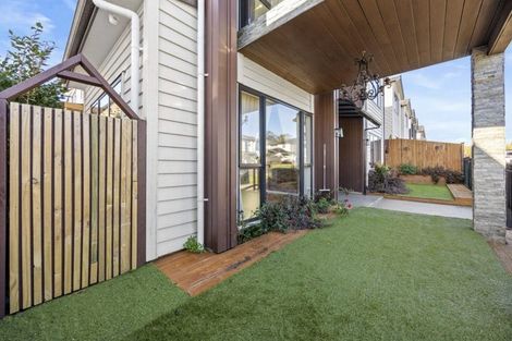 Photo of property in 16 Lime Hill Rise, Flat Bush, Auckland, 2019
