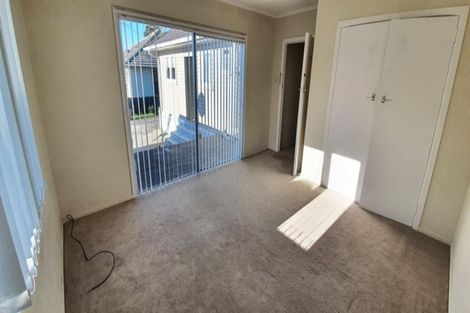 Photo of property in 30 Royton Avenue, Mangere East, Auckland, 2024