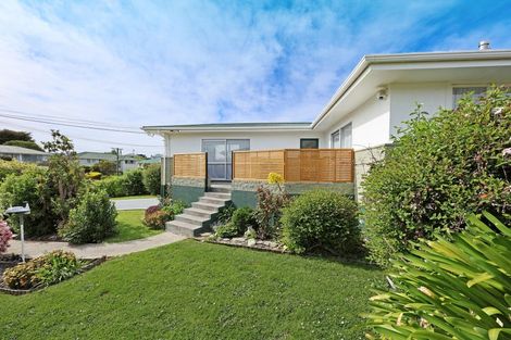 Photo of property in 11 Oxford Street, Holmes Hill, Oamaru, 9401
