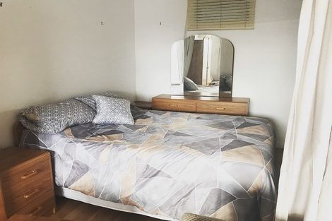 Photo of property in 38 Oruamo Place, Beach Haven, Auckland, 0626