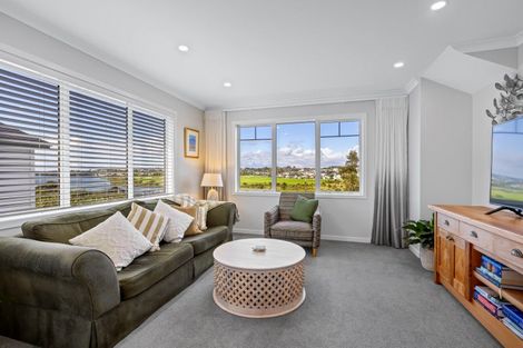 Photo of property in 134 Arran Point Parade, Orewa, 0931