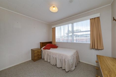 Photo of property in 8 Walker Crescent, Bulls, 4818