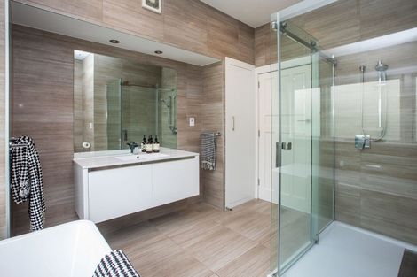 Photo of property in 59 Kotare Street, Fendalton, Christchurch, 8041