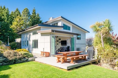 Photo of property in 9 Trevathan Lane, Wanaka, 9305