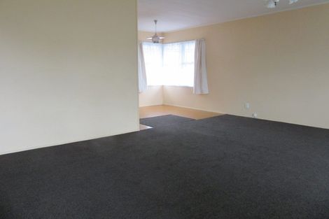 Photo of property in 14 Lindis Place, Mangere Bridge, Auckland, 2022