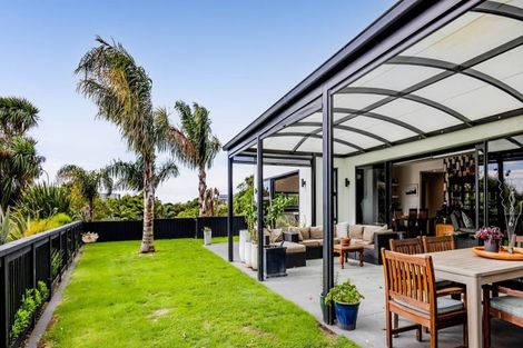 Photo of property in 23 Links Drive, Waiwhakaiho, New Plymouth, 4312