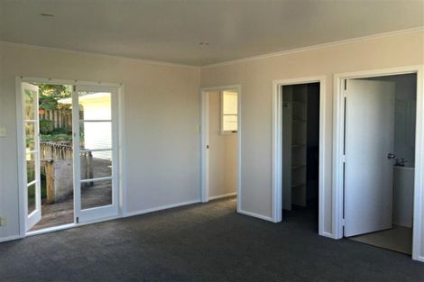 Photo of property in 21 Park Road, Glenfield, Auckland, 0629