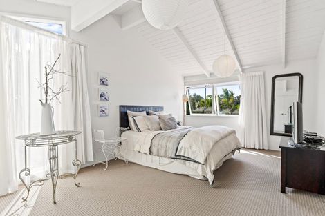 Photo of property in 465 Leigh Road, Whangateau, 0985