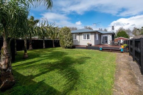 Photo of property in 2 Matangi Road, Mount Wellington, Auckland, 1060