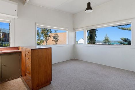 Photo of property in 90b Harbour View Road, Omokoroa, 3114