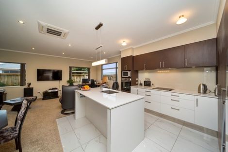 Photo of property in 1/297 Carrington Street, Vogeltown, New Plymouth, 4310