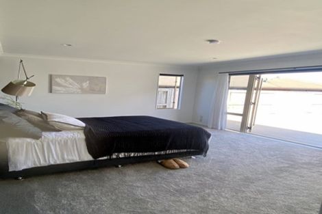 Photo of property in 2 Coleraine Drive, Rototuna, Hamilton, 3210