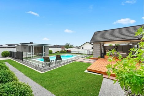 Photo of property in 5 Moemoea Place, Cambridge, 3434