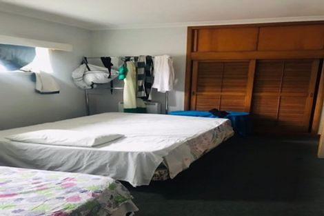 Photo of property in 89 Queenwood Road, Levin, 5510