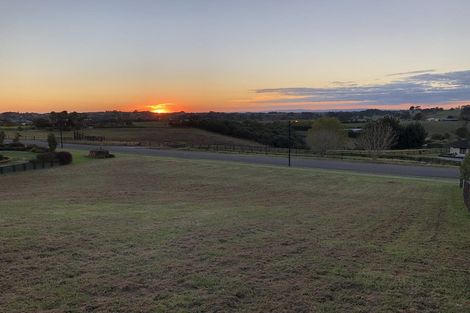 Photo of property in 12 Grace James Road, Pukekohe, 2120