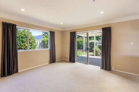Photo of property in 35 Te Iwiheke Place, Turangi, 3334