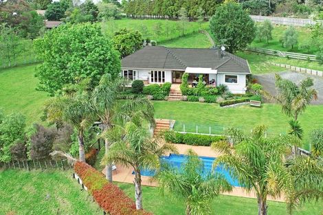 Photo of property in 374 Whitford Park Road, Whitford, Manurewa, 2576