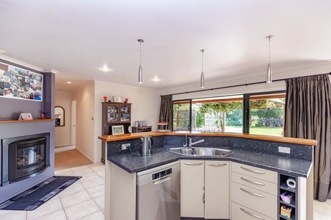 Photo of property in 35 Saint Oswalds Drive, Brunswick, 4571